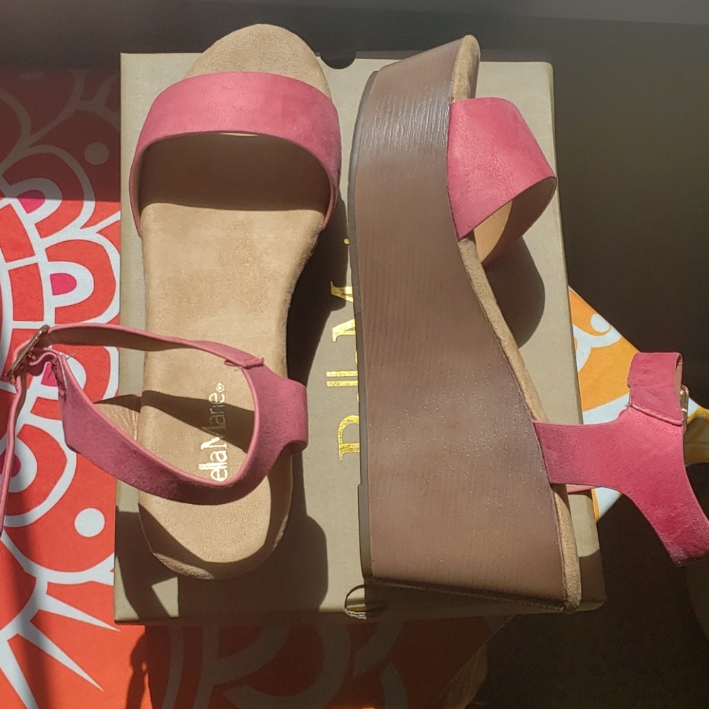 Brand new coral wedge sandals